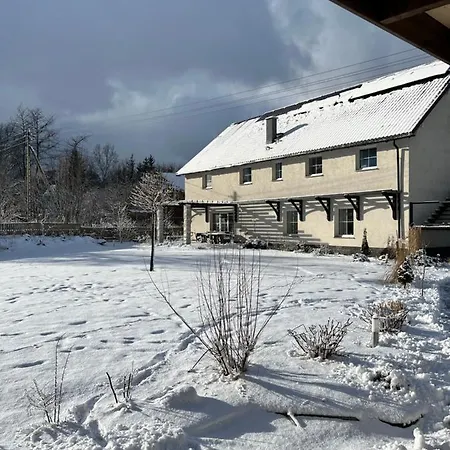 Sarnia Polana Basen, Jacuzzi, Natura مزرعة للإقامة Kostrzyca