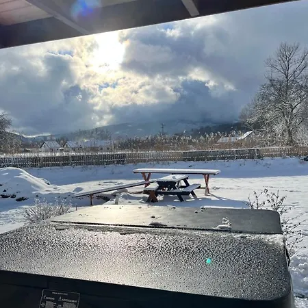 Sarnia Polana Basen, Jacuzzi, Natura مزرعة للإقامة *