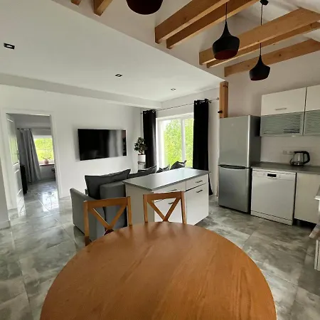 Sarnia Polana 팜스테이 *